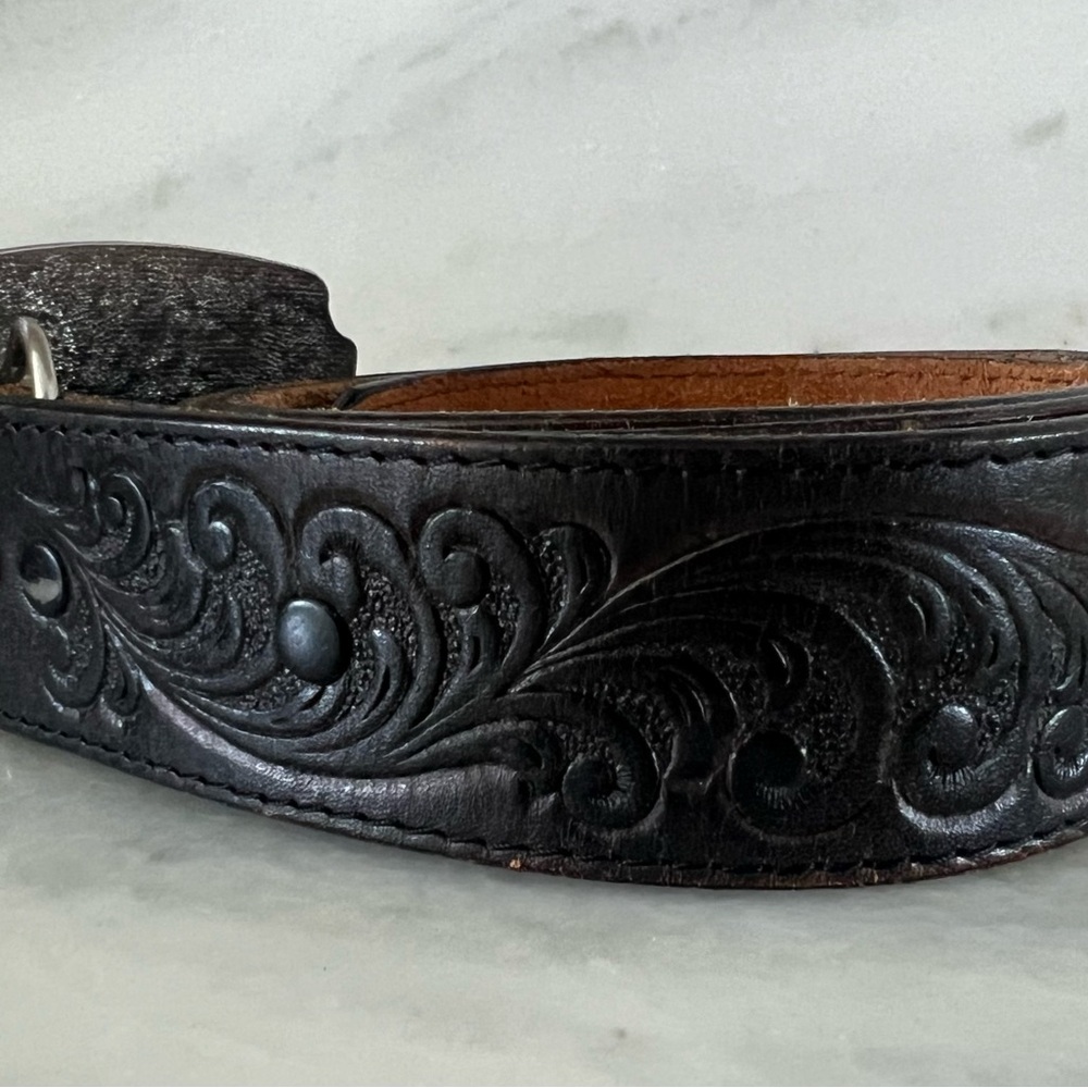 Justin Top Grain Men’s Size 36 Cowhide Western Floral Tooled Belt Silver Buckle - Picture 3 of 12